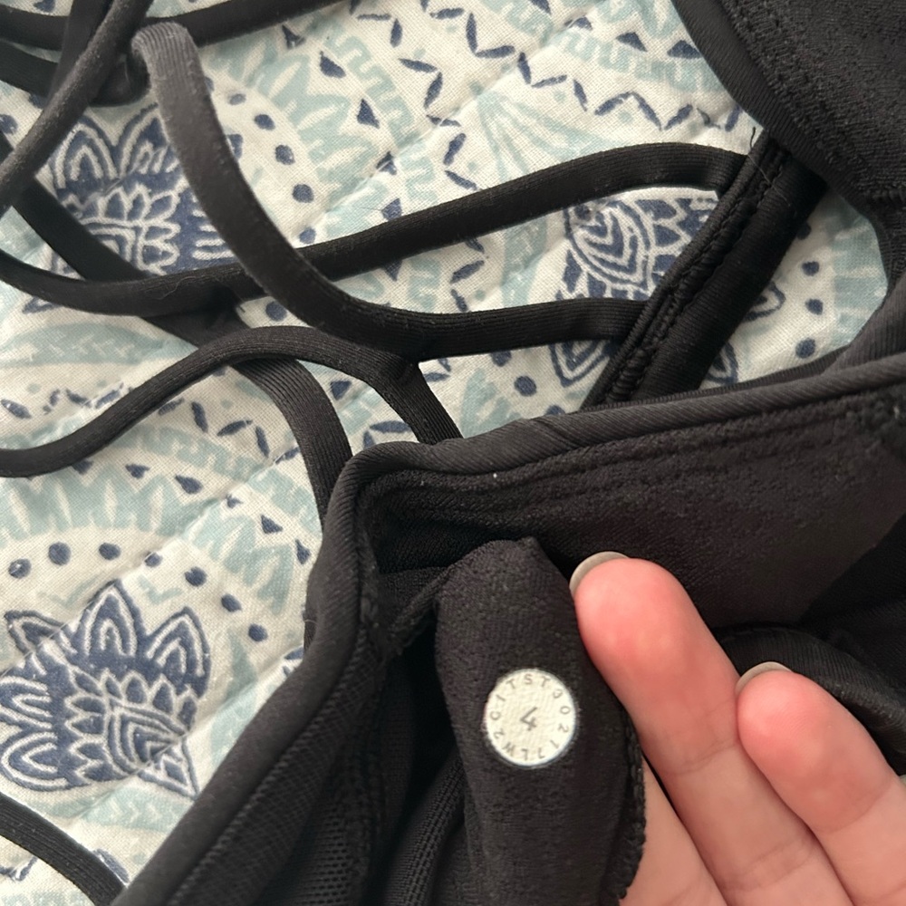 Sz 4 Free to be Zen Black - Picture 3 of 4